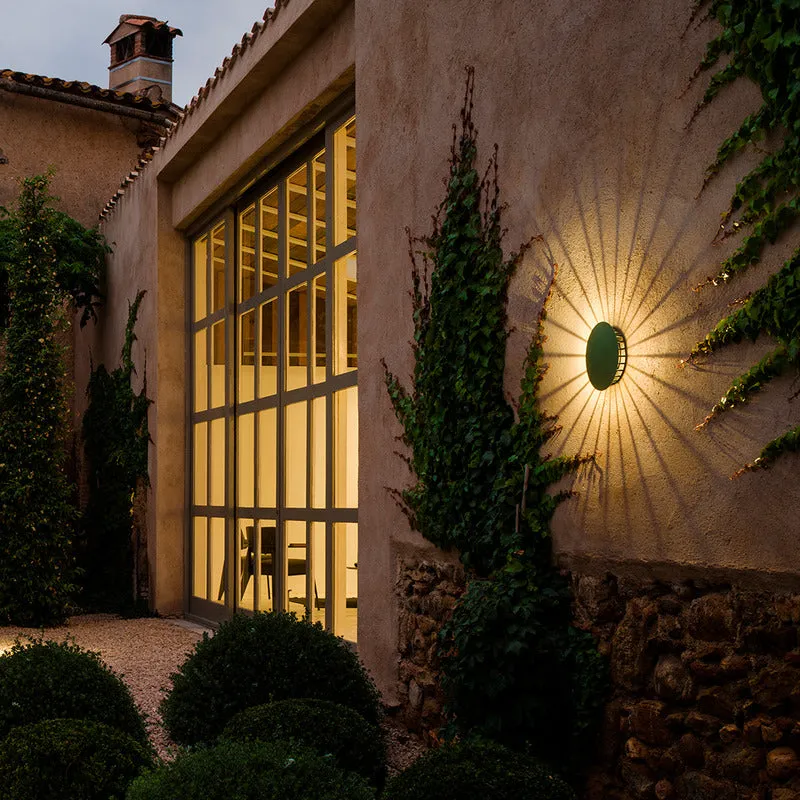 Meridiano Outdoor Wall Sconce