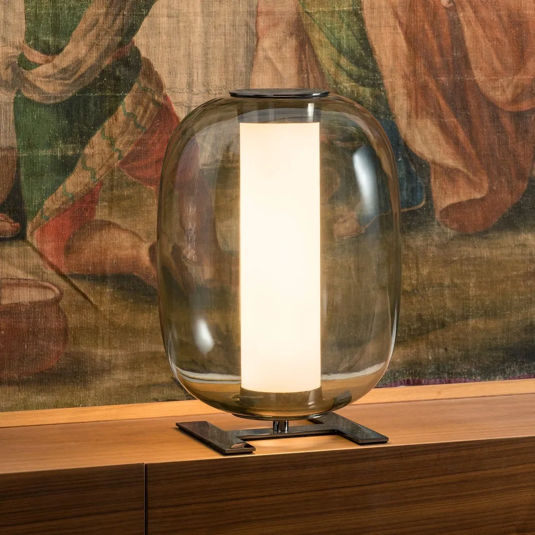 Meridiano Table Lamp