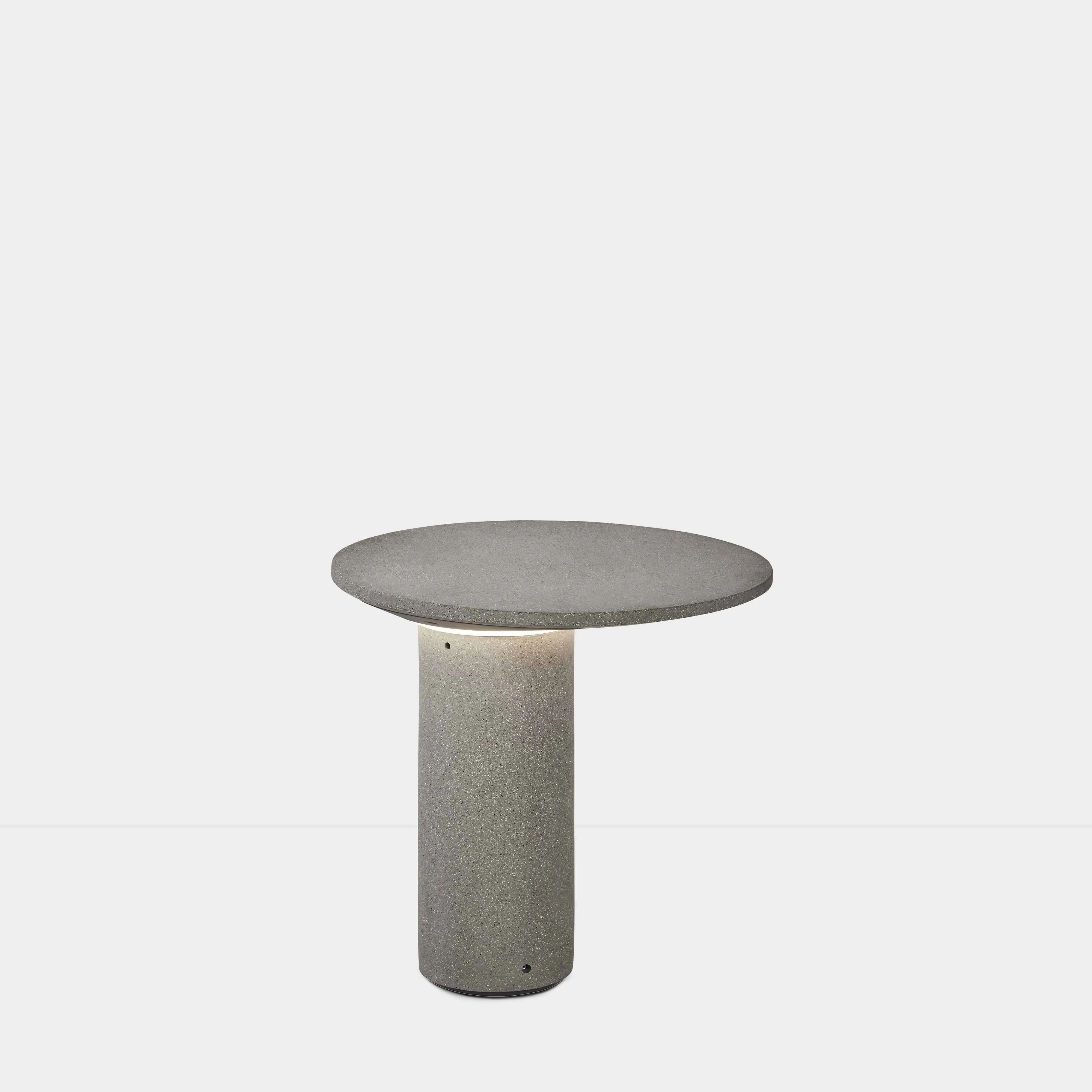 Moal Outdoor Bollard Light