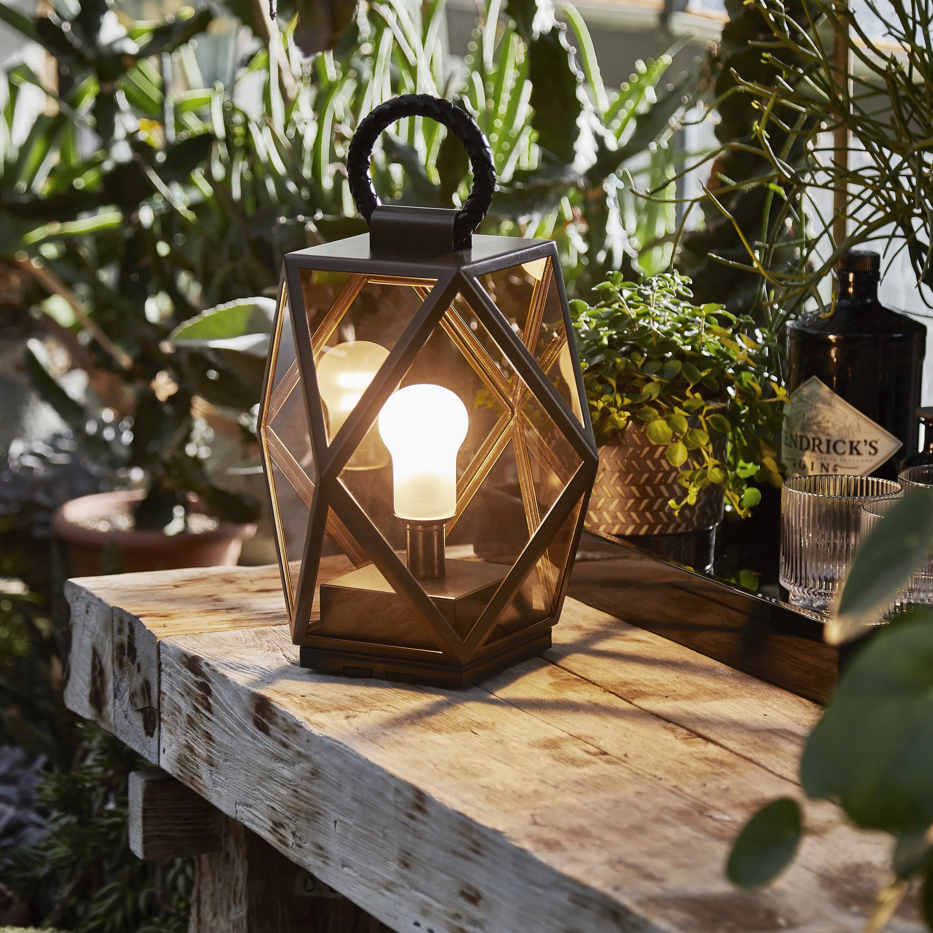 Muse Battery Operated Outdoor Floor Lamp