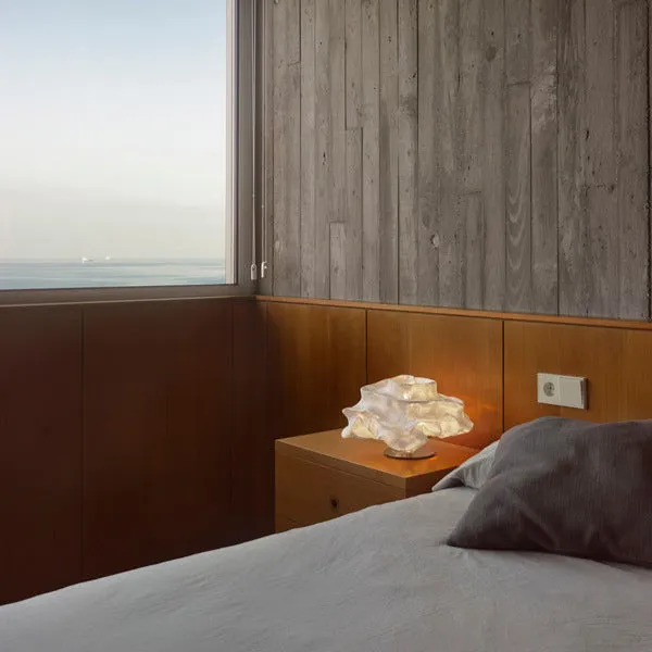 Nevo NE01 Table Lamp