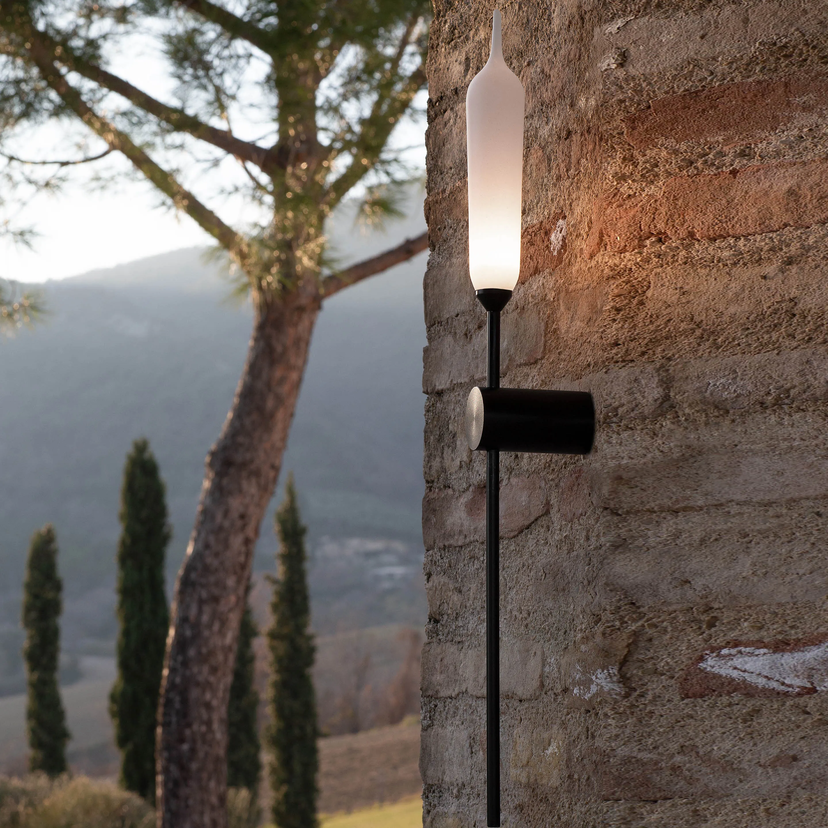 Nilo Outdoor LED Wall Sconce