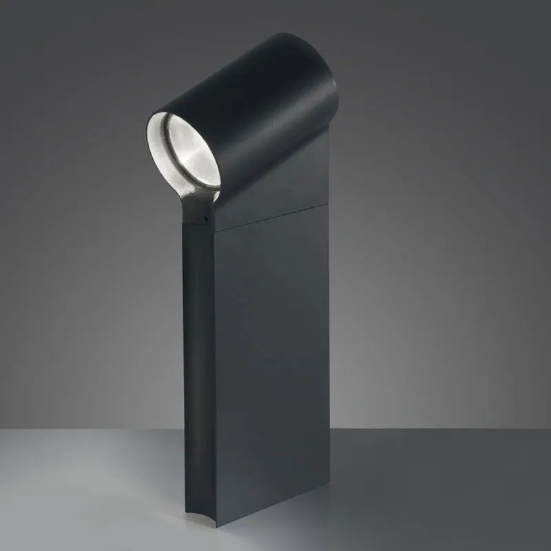 Oblique Bollard