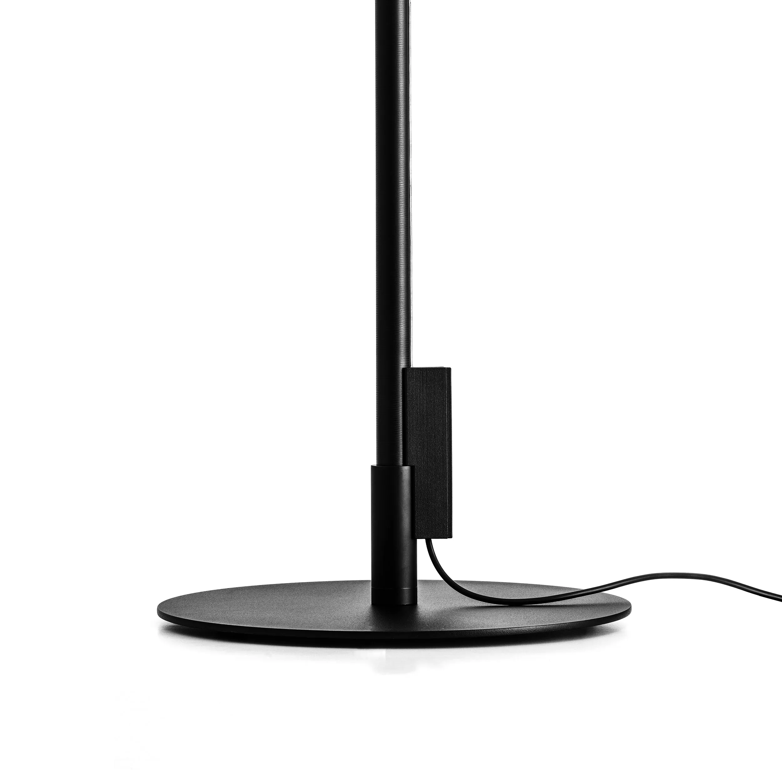 Origine Outdoor LED Floor Lamp