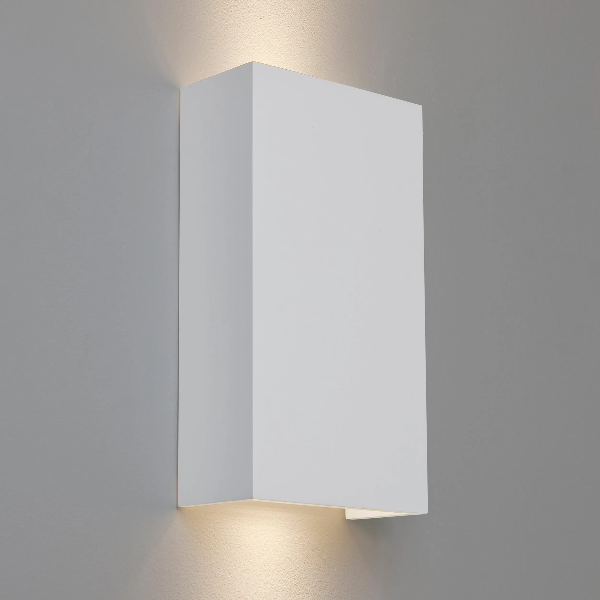 Pella 190 Wall Sconce