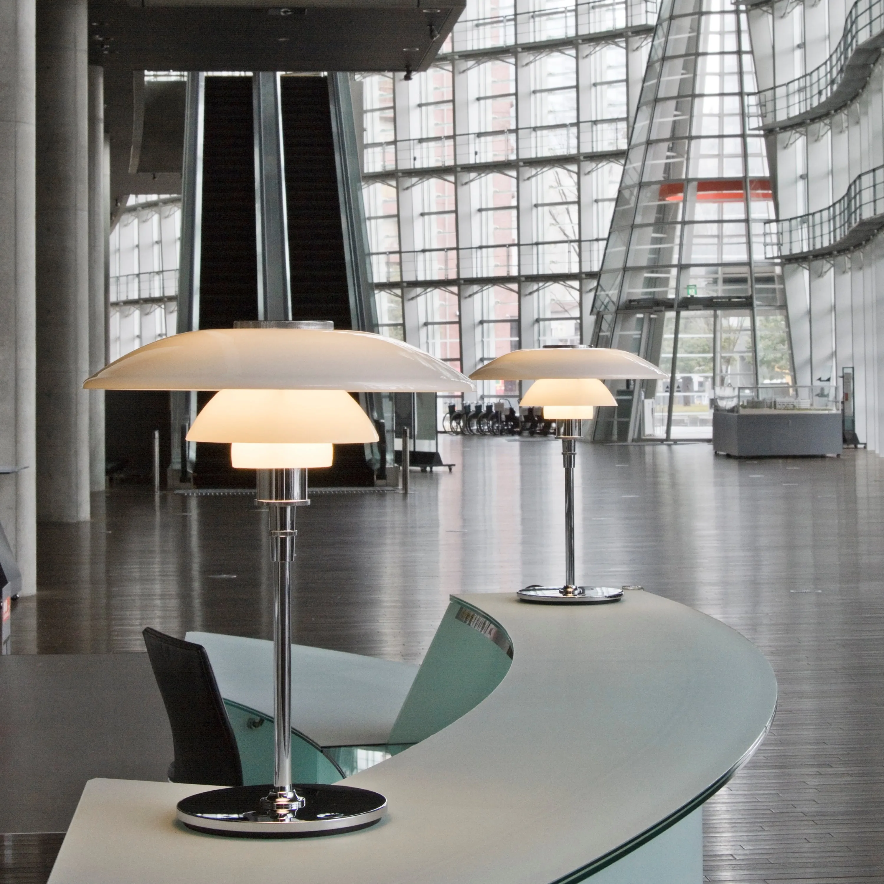 PH 4.5/3.5 Glass Table Lamp