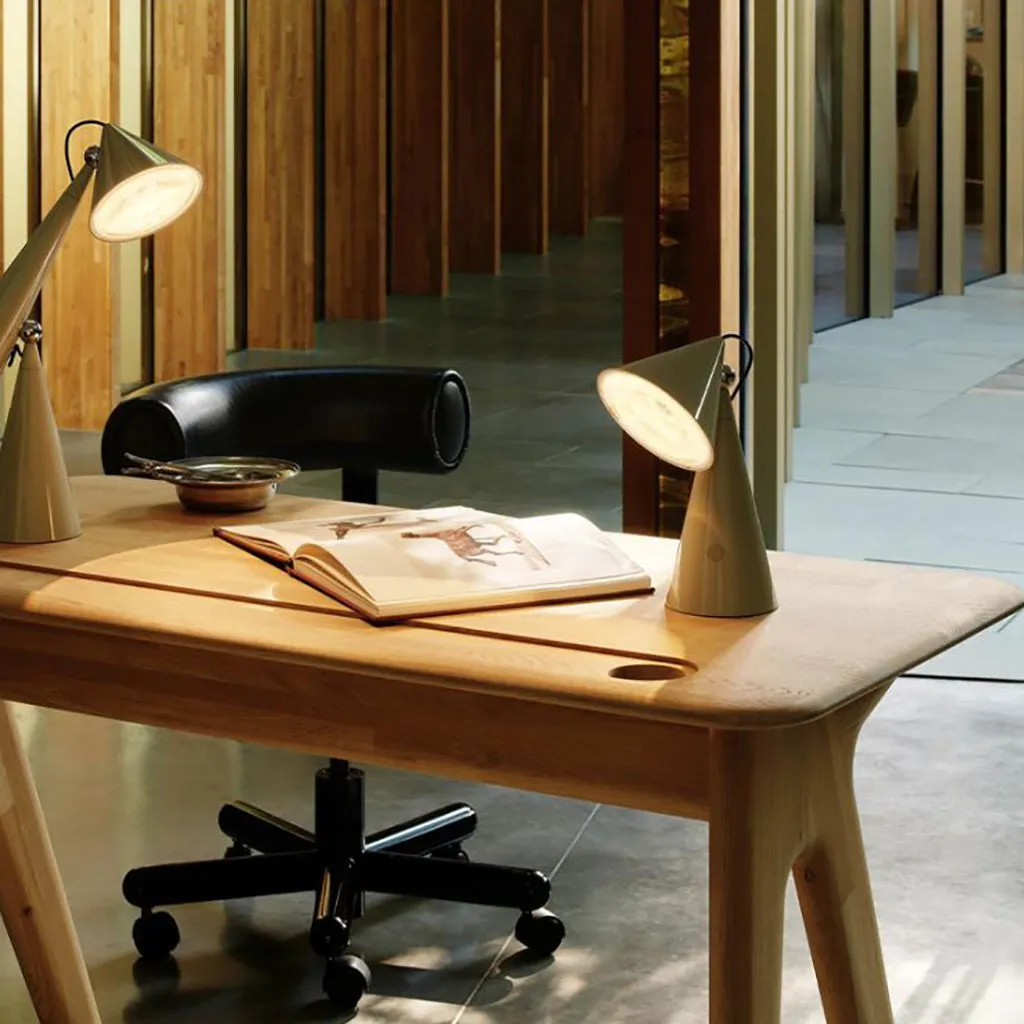 Pose Portable LED Table Lamp