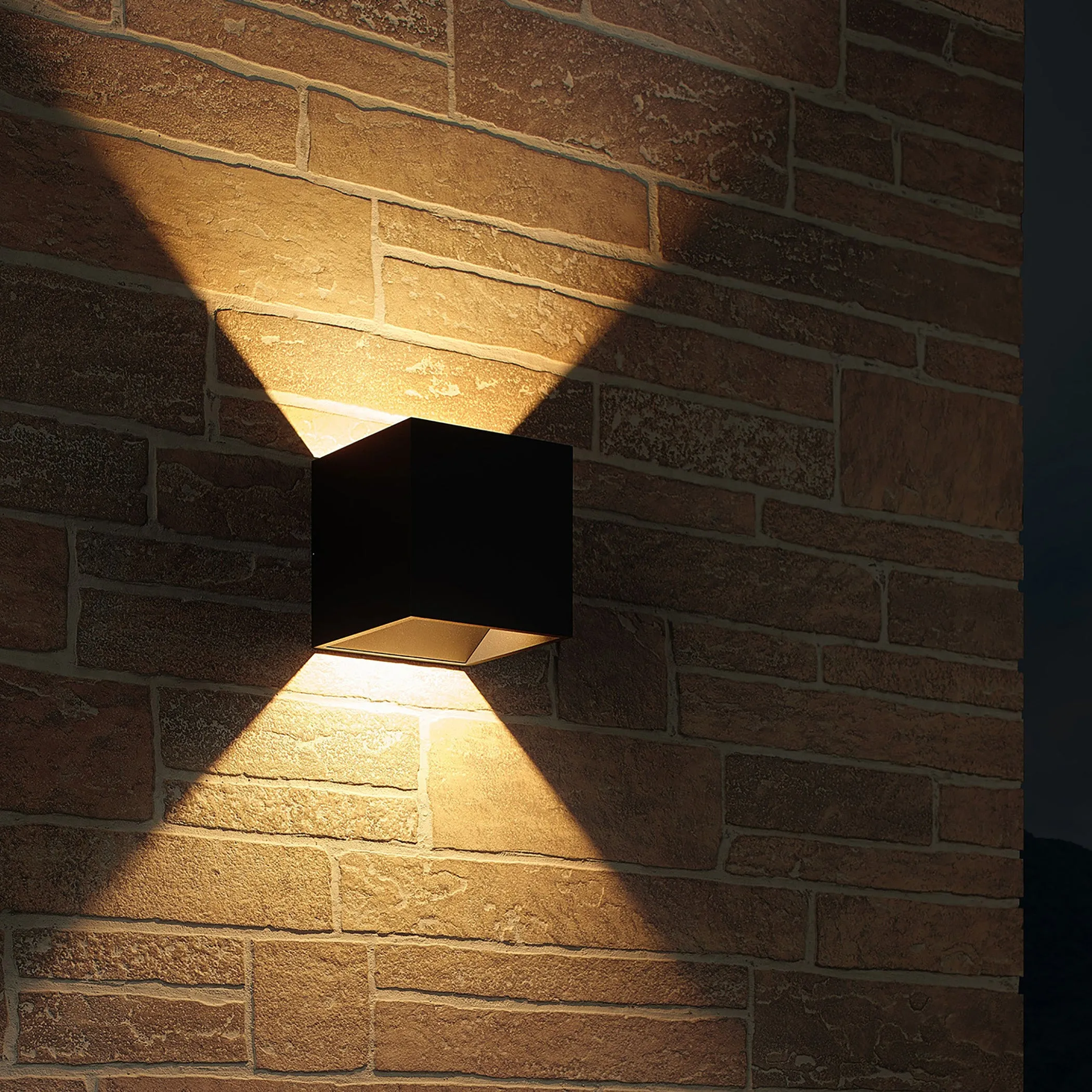 QB Outdoor Wall Sconce