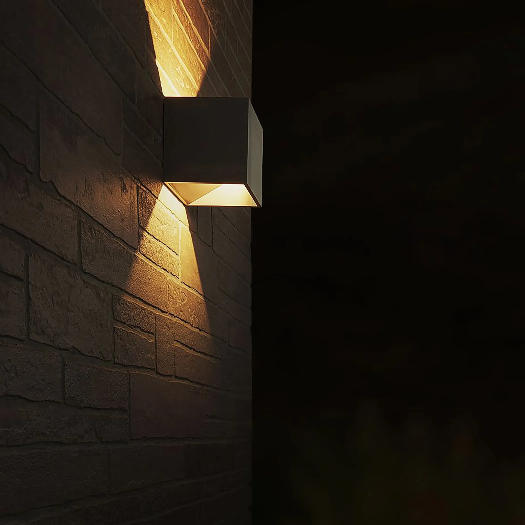 QB Outdoor Wall Sconce