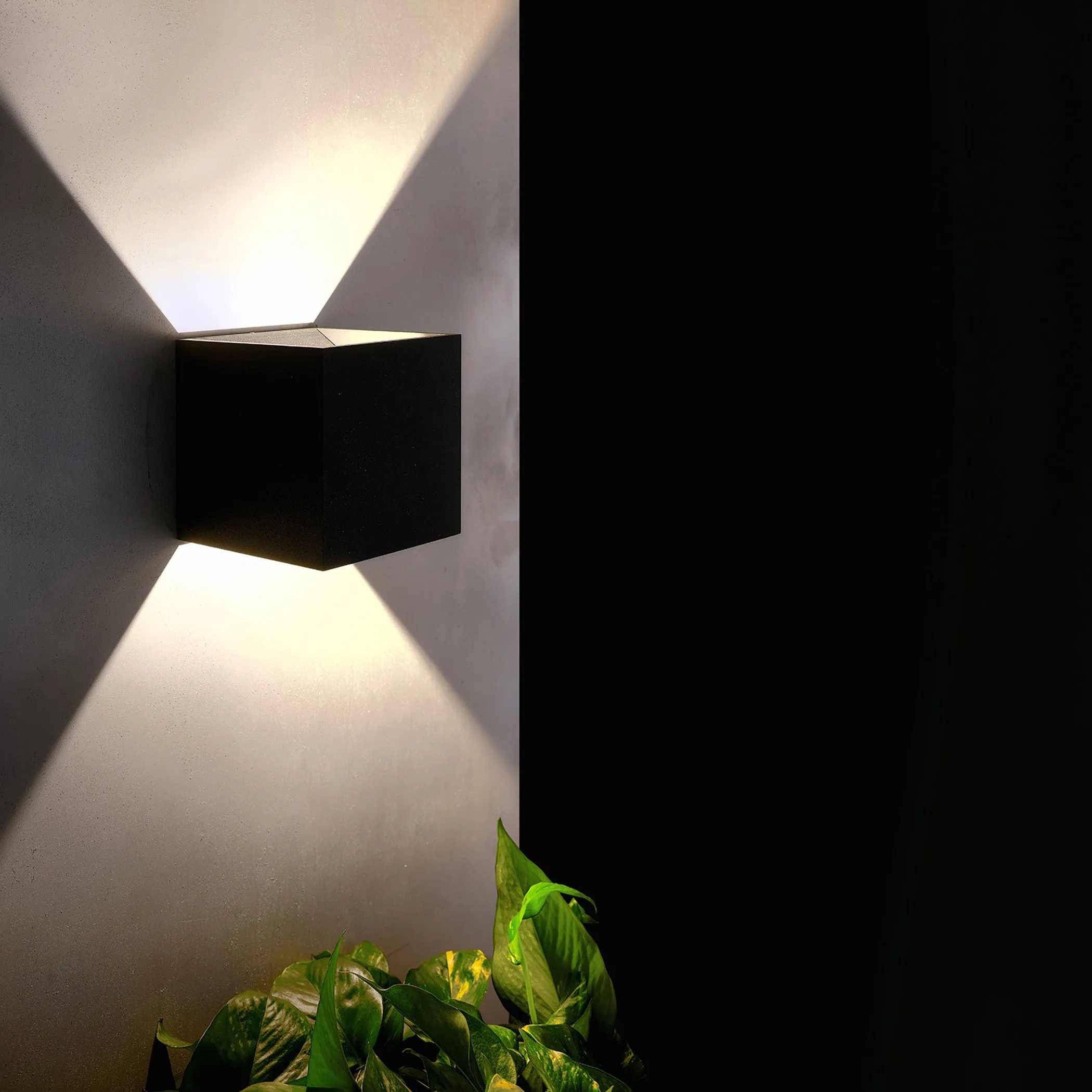 QB Outdoor Wall Sconce