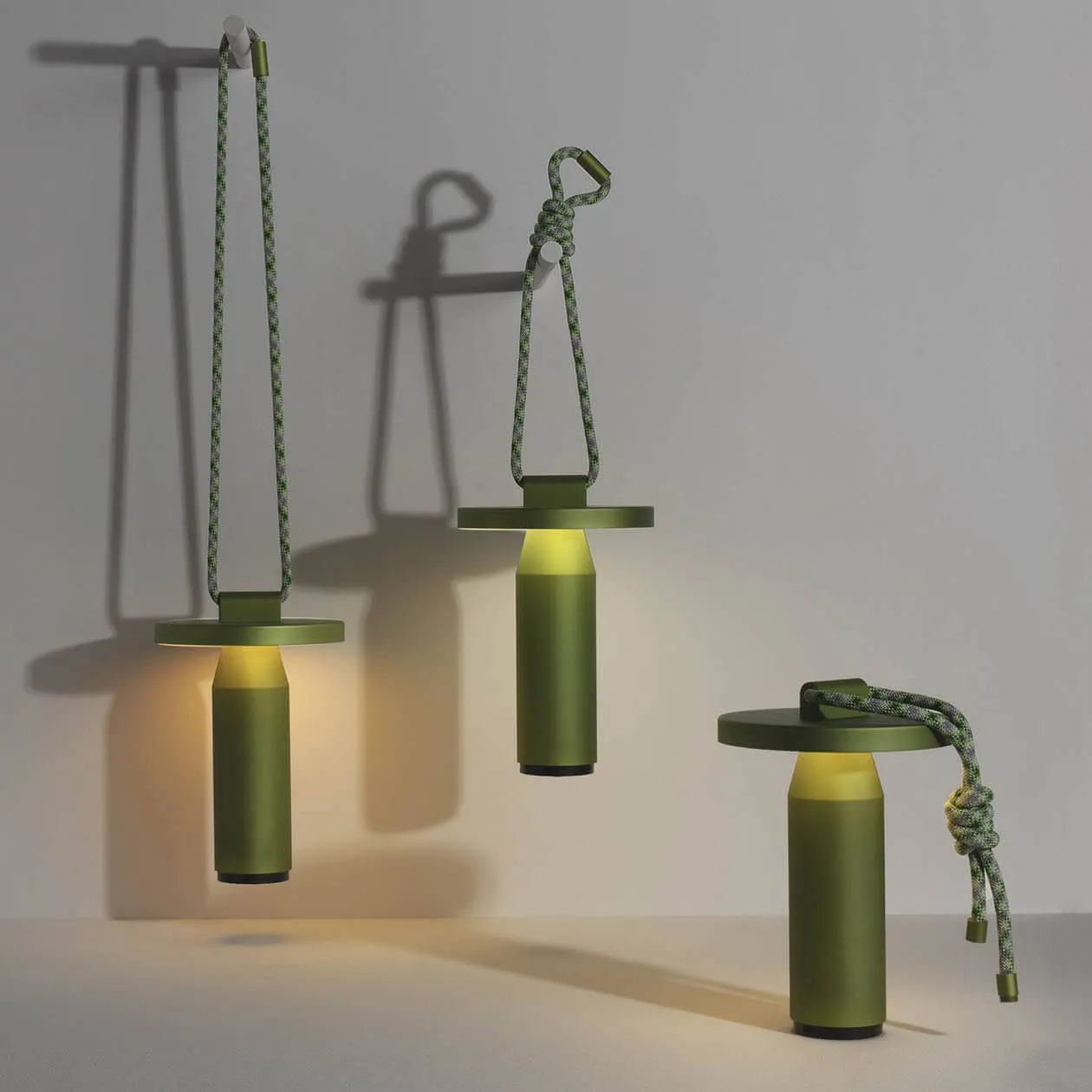 Quasar Portable Lamp