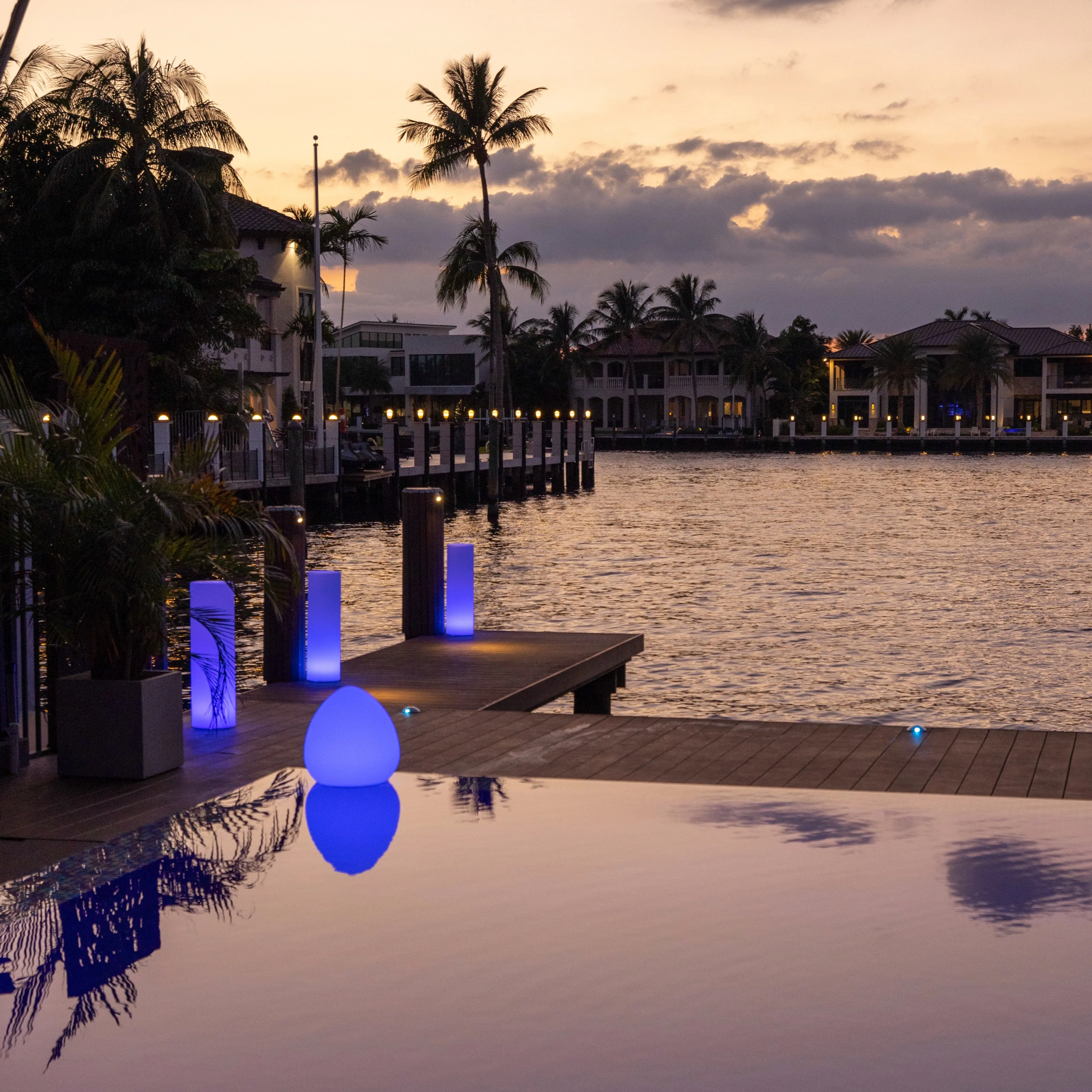 Rock Outdoor Bluetooth LED Table Lamp
