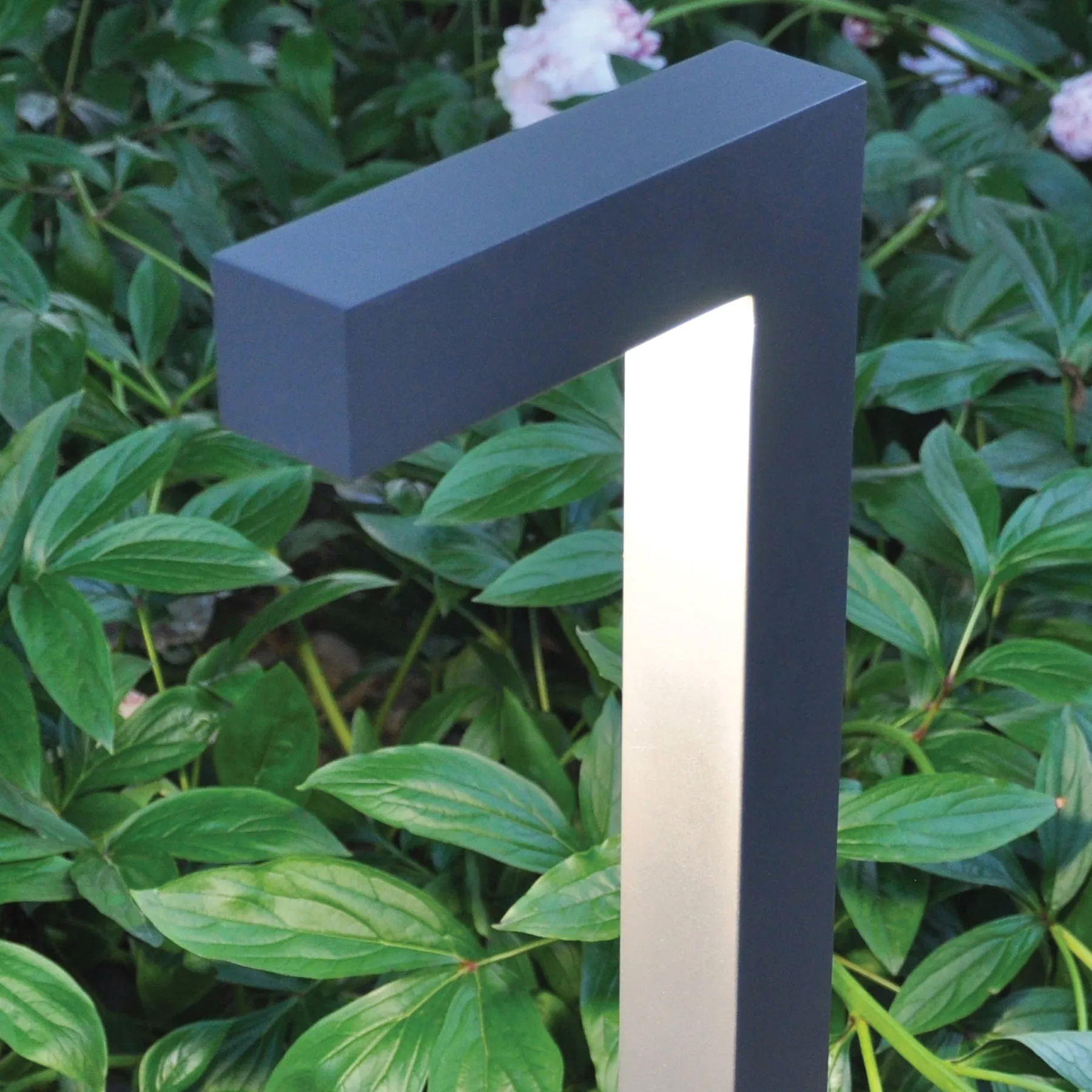 Sean Lavin Strut Outdoor Bollard Light