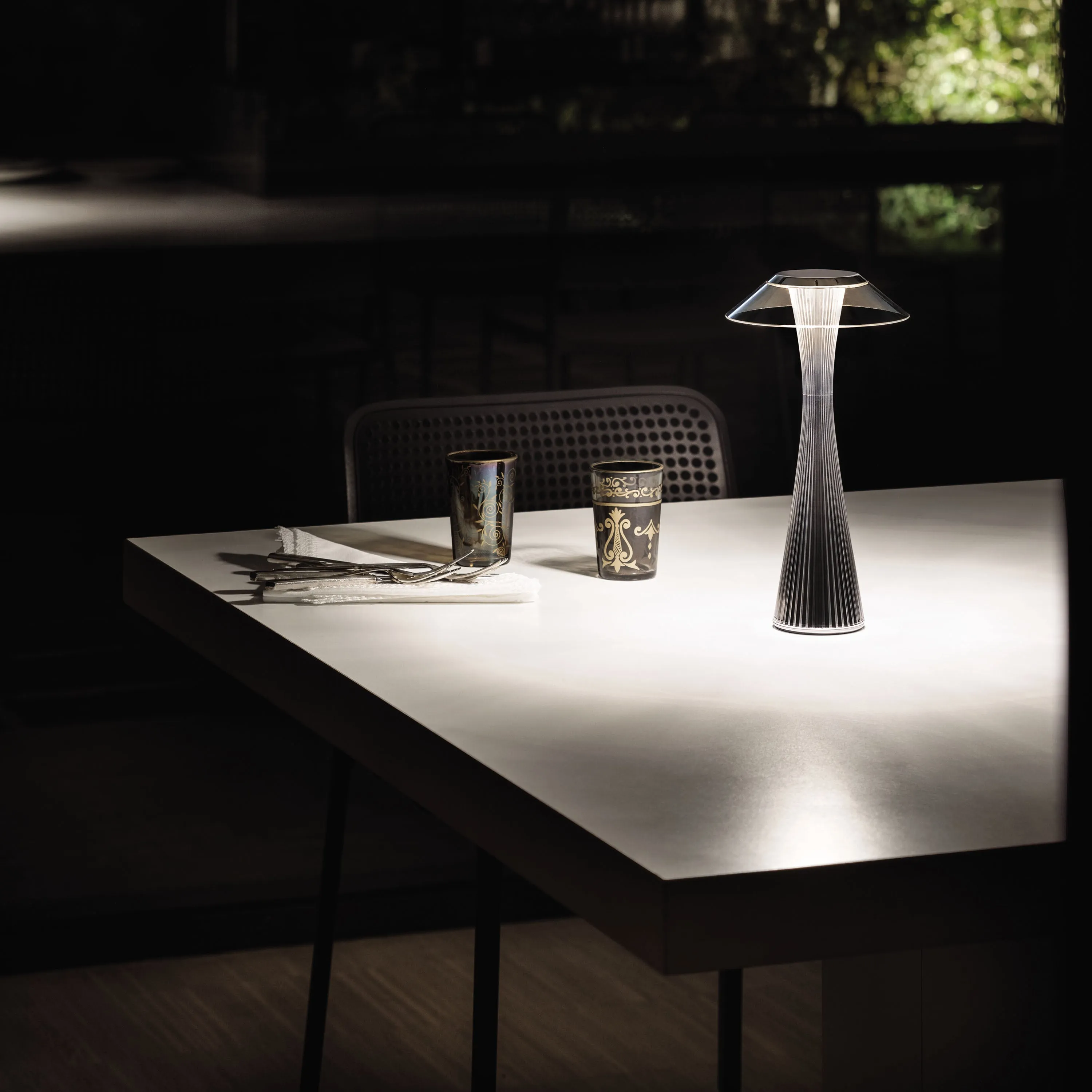 Space Outdoor Table Lamp