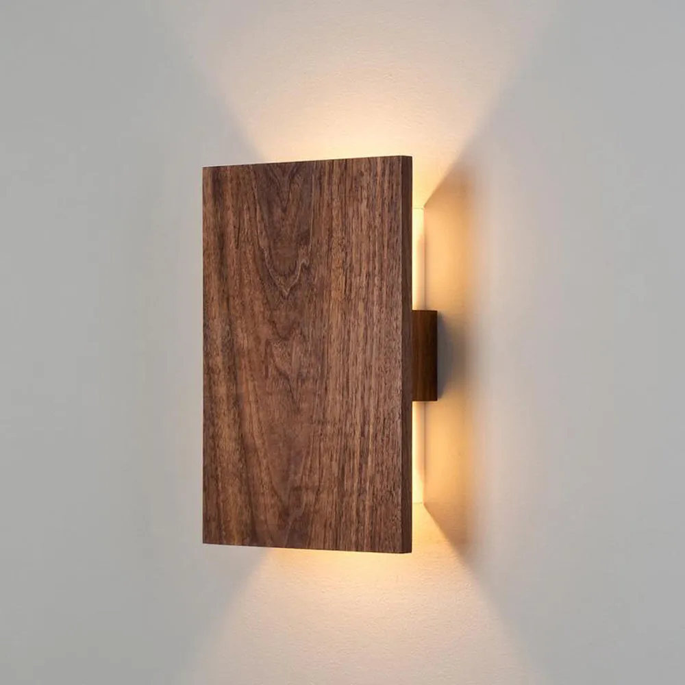 Tersus Wall Light