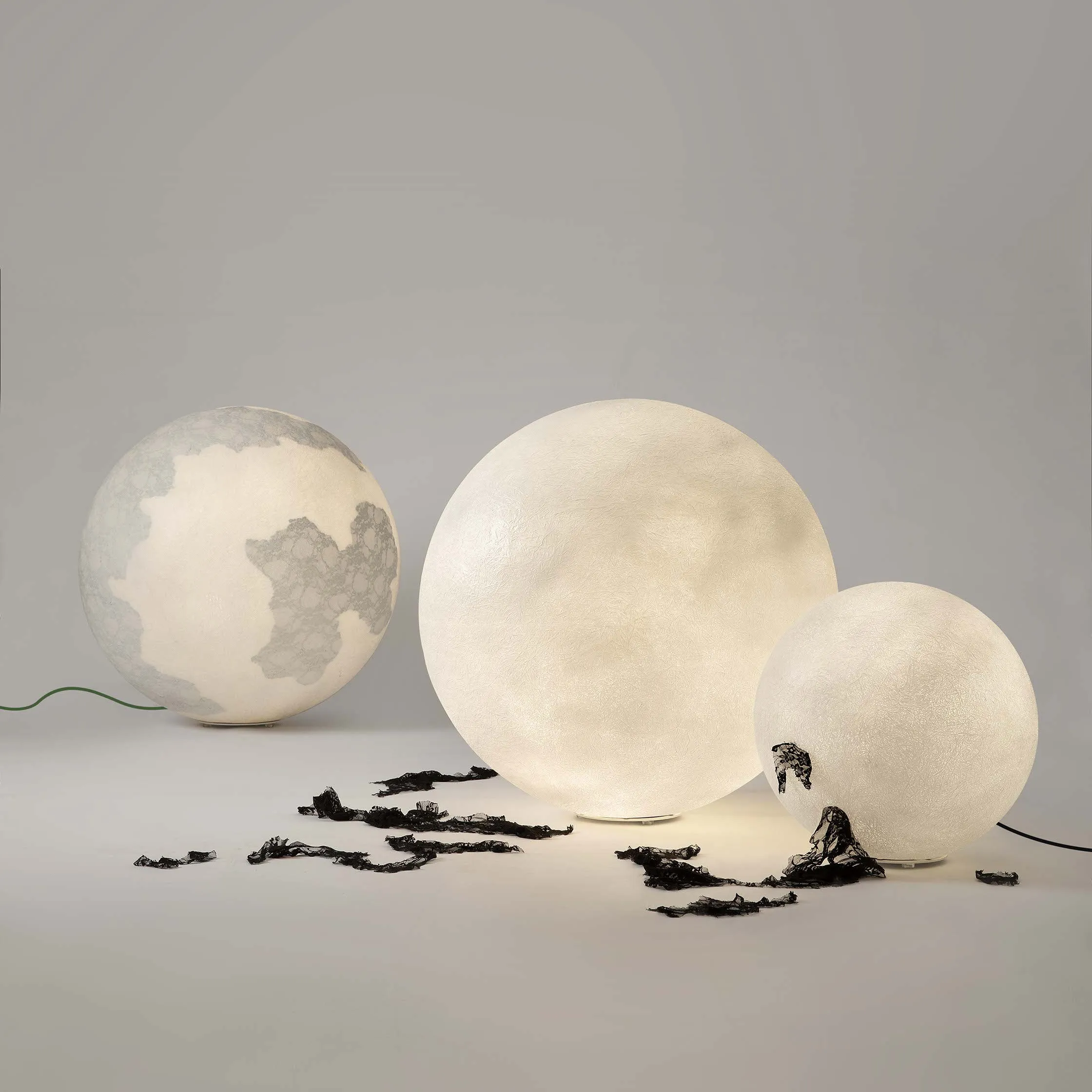 Ululi Outdoor LED Floor Lamp
