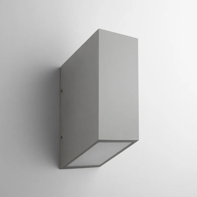Uno Outdoor Wall Sconce