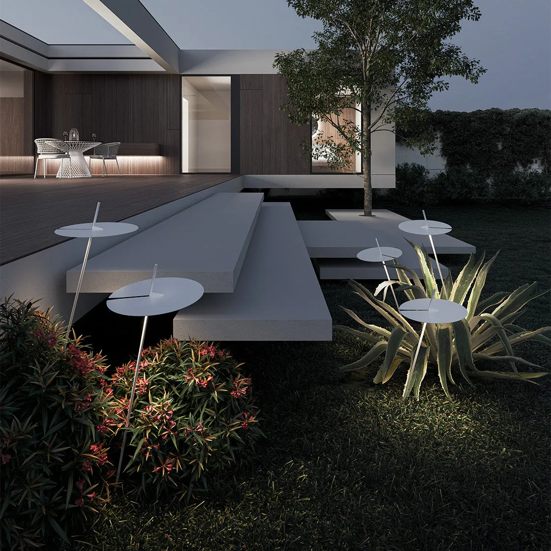 Xana Anchor Outdoor LED Floor Lamp