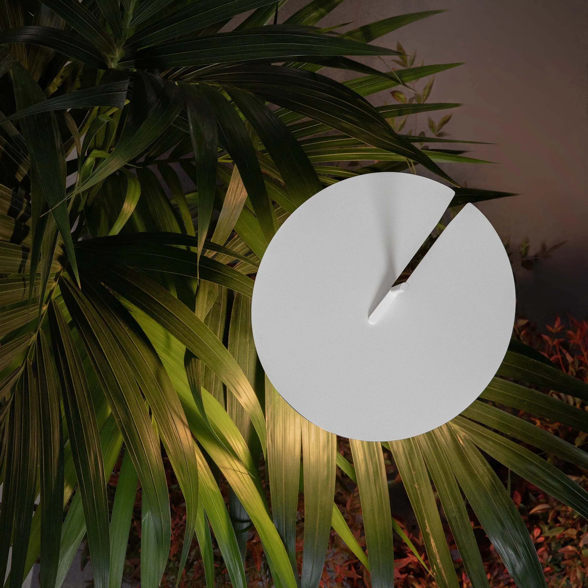 Xana Anchor Outdoor LED Floor Lamp