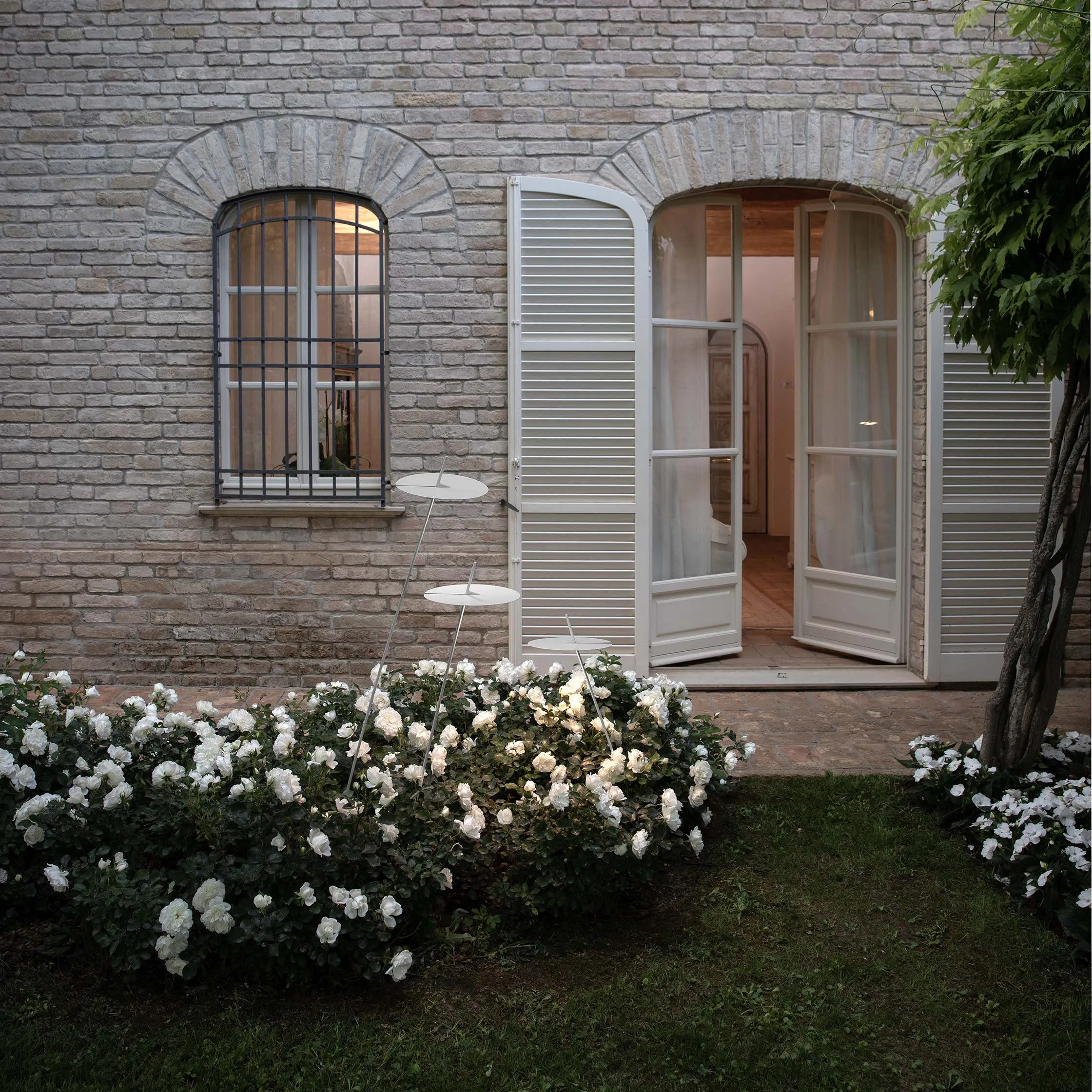 Xana Stake Outdoor LED Floor Lamp