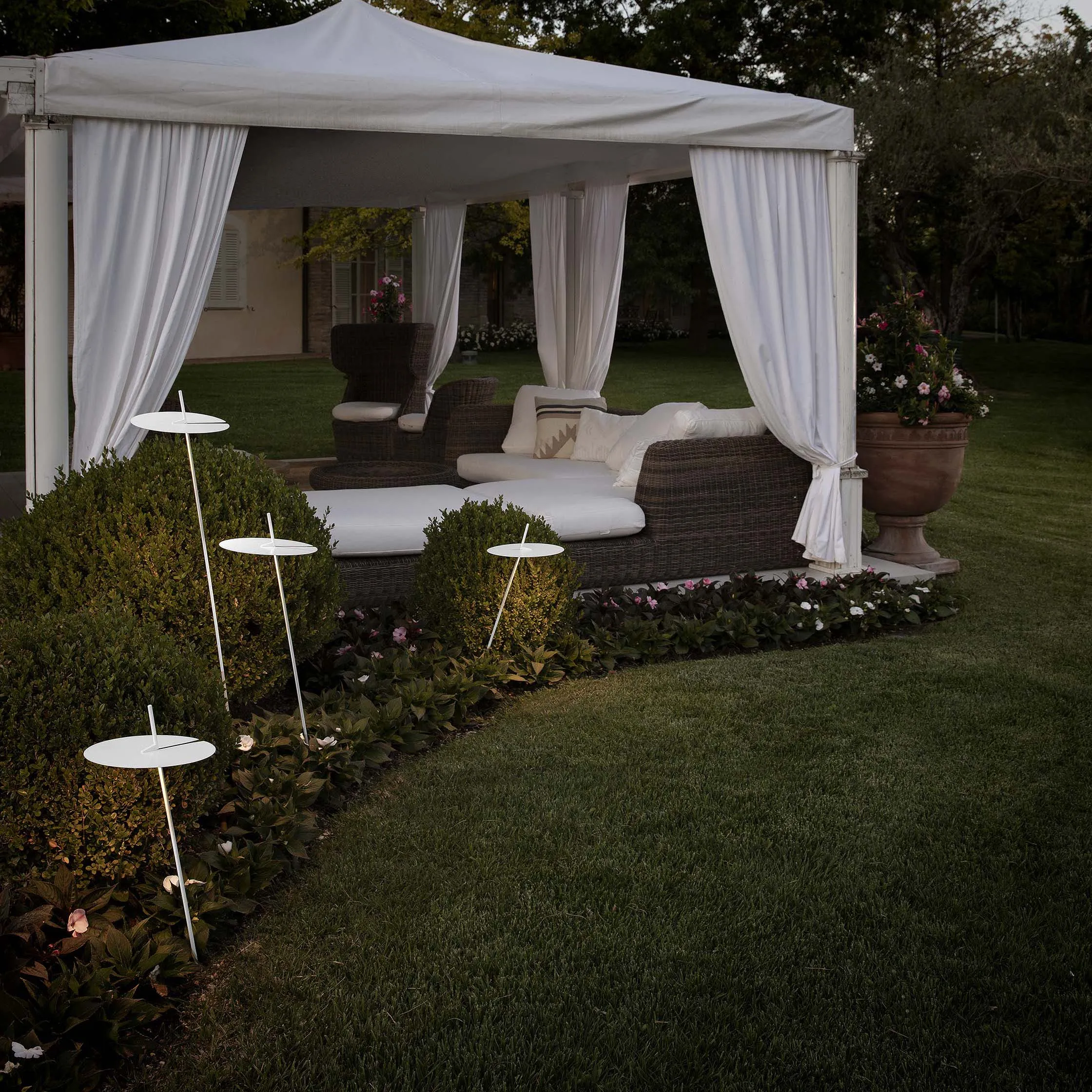 Xana Stake Outdoor LED Floor Lamp