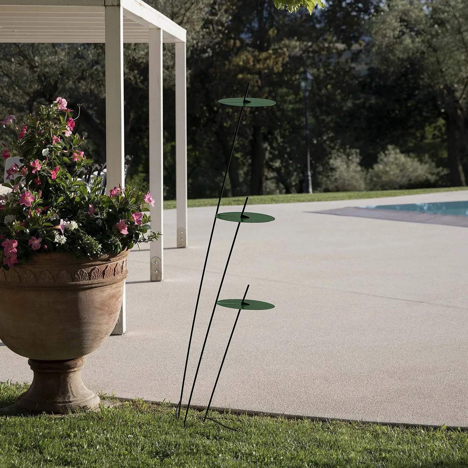 Xana Stake Outdoor LED Floor Lamp